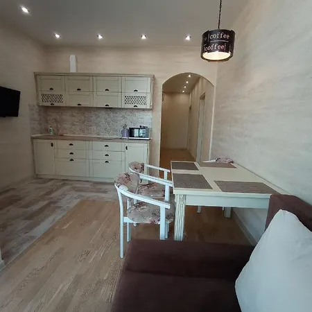 Frantsuzky Bulvar 60 G