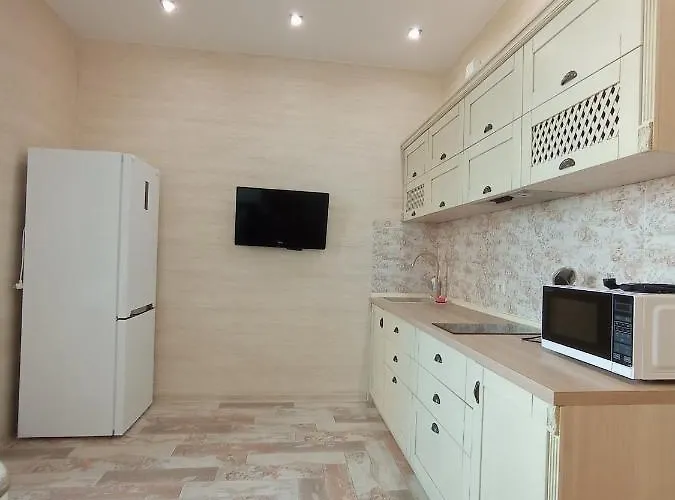 Frantsuzky Bulvar 60 G *