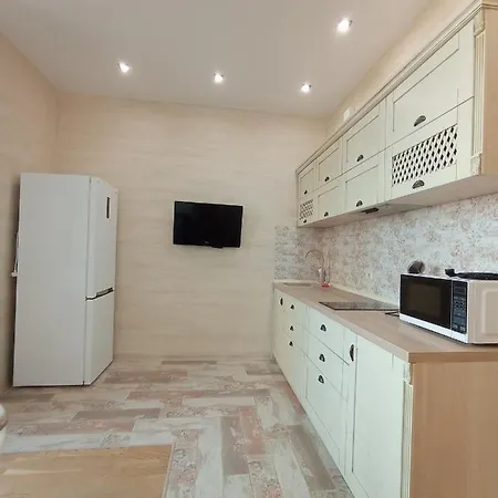 Frantsuzky Bulvar 60 G *